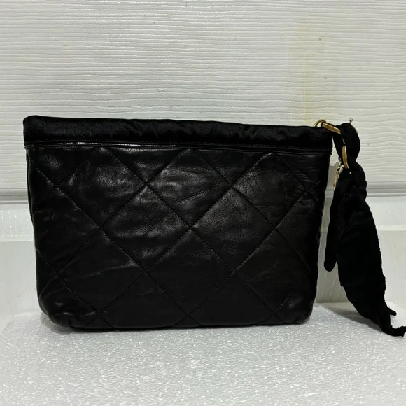 Lanvin Quilted  Black Leather pouch - Picture 3 of 12